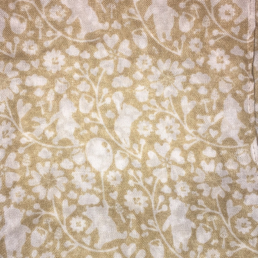 *RARE* DISNEY Winnie the Pooh Infinity scarf